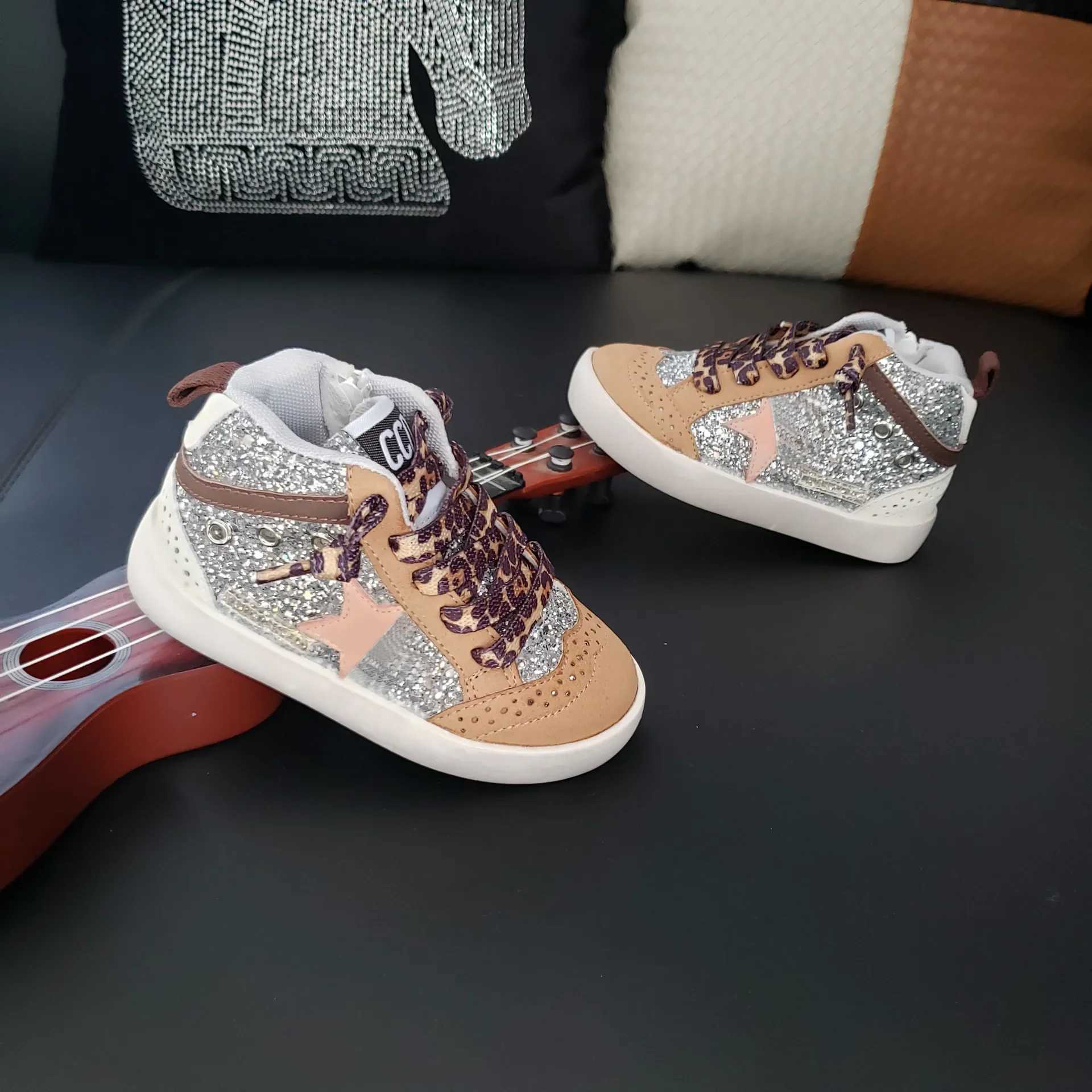 Brand New Luxury Glitter Leather Kids Sneakers Girls Boy Sequin Star Kids High Top Star Trainers Soft Sole Small Casual Shoes Z250217