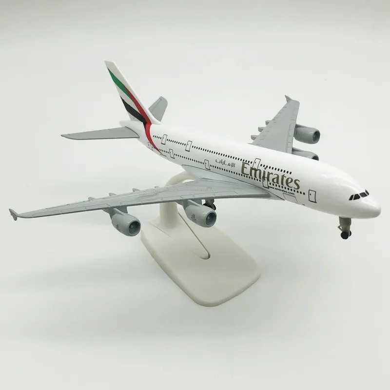 Airbus A380 20cm Aircraft Model Emirates Metal Replica Alloy Material Aviation Simulation Airplanes Decoration Plane ModelT250217