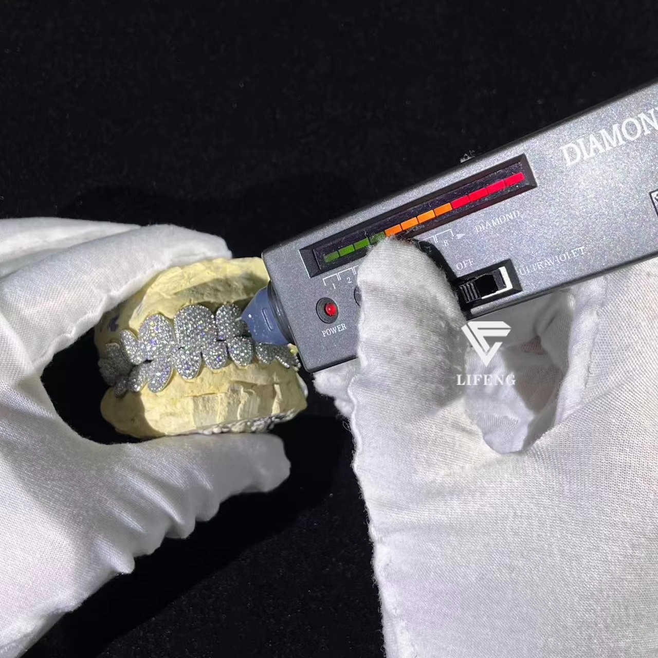 Deep Perm Cut Grillz Custom VVS Moissanite Hip Hop Grillz 16/20 Teeth 14K 18K White Gold Diamond Iced Out Grillz Jewelry