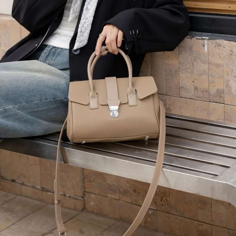 YANATARI Genuine Leather Woman Shoulder Handbags Ladies Crossbody Bags Esigner Minimalism Cowhide Bag