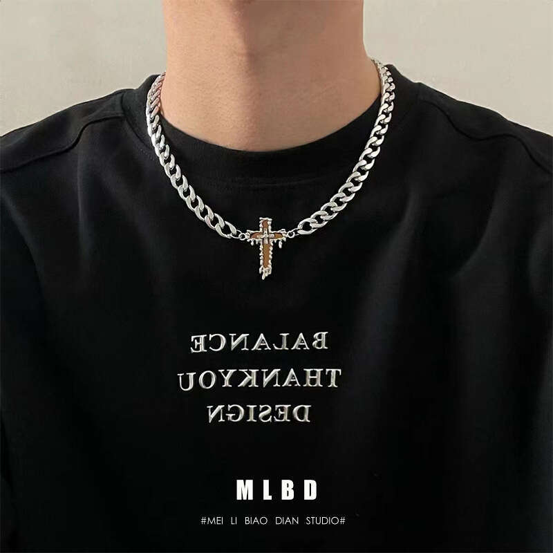 Necklace Street Men's Design Sense Small Z Letter Hip Hop Accessories Personalized Trendy, Simple and Fashionable High end Pendant