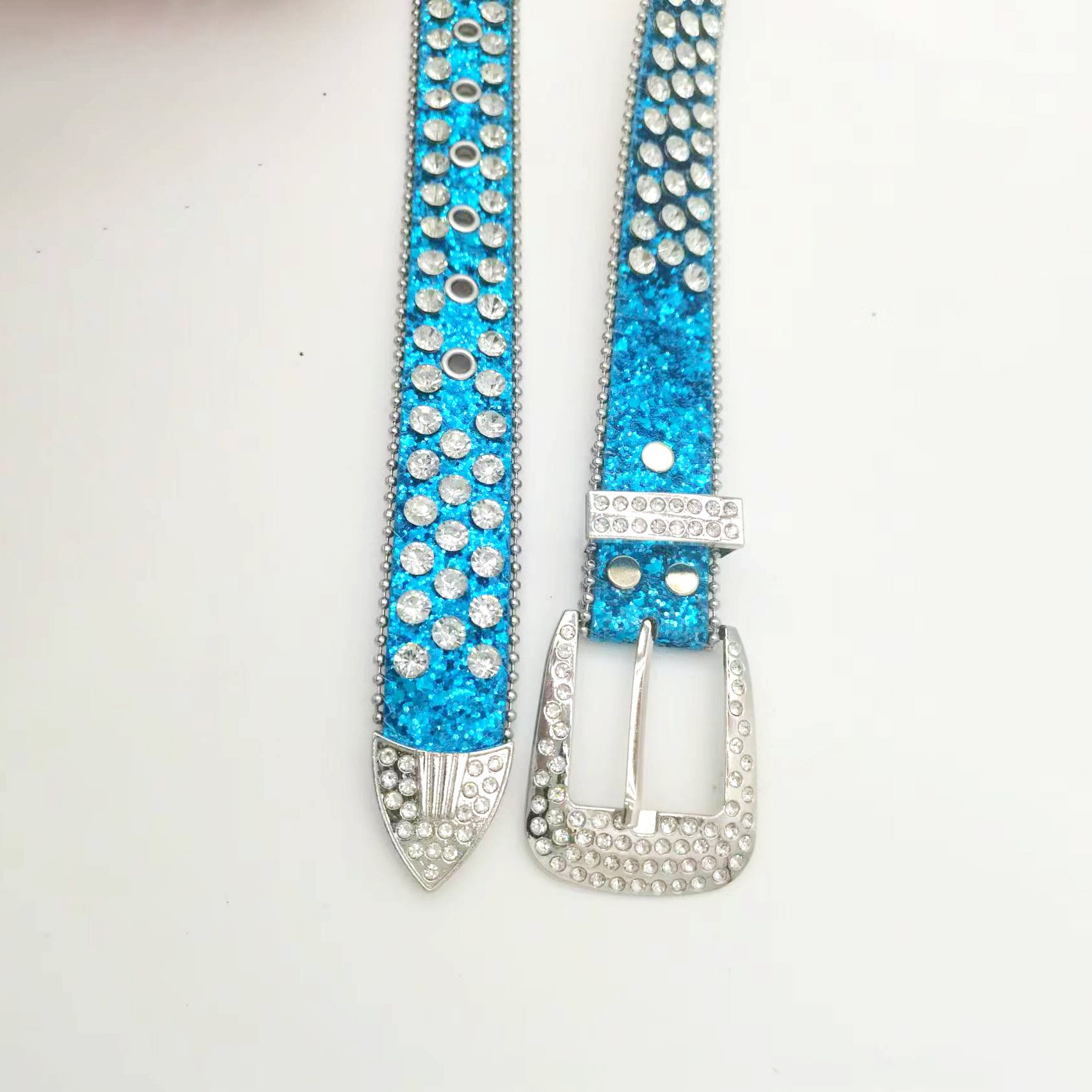 Casually Chic Silver Metal Waist Belt Featuring Rhinestones, Crystals, and a Unique Skull Motif