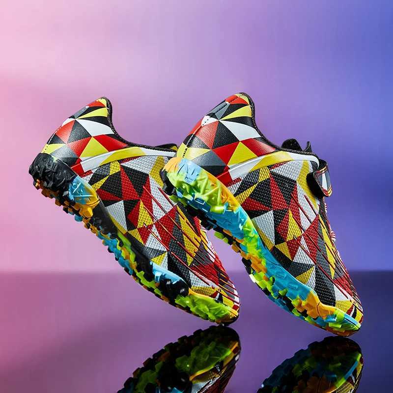 Yishen childrens soccer shoes fashion trend running shoes anti slip cloudy sports shoes boys TF Sapatos De Futebol baby shoes Z250217