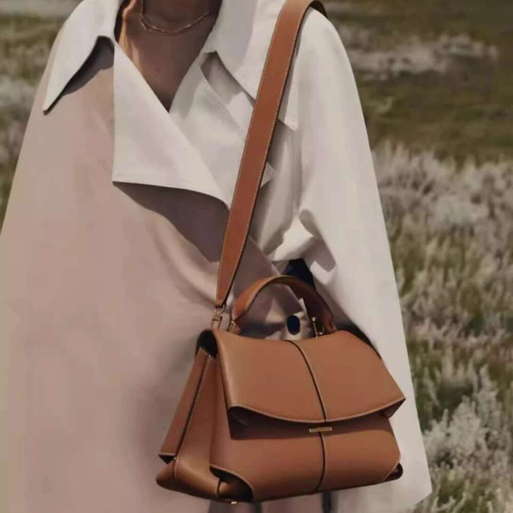 2025 From France Bag For Women New Trend Mokki Series European And American Fashion Leather Pleated