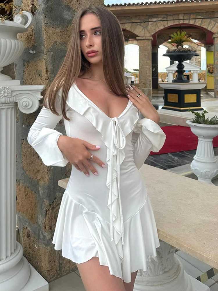 Basic Casual Dresses Fantoye Elegant Flare Slve Ruffles Bandage Women Dress White Dp V-neck Mini Dress Female Autumn Slim Fashion Party Clubwear H2521