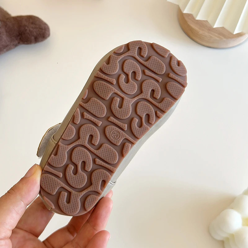 Girls Leather Shoes Spring Autumn Soft Sole Small Girls Princess Single Shoes Childrens Performance Shoes 250219