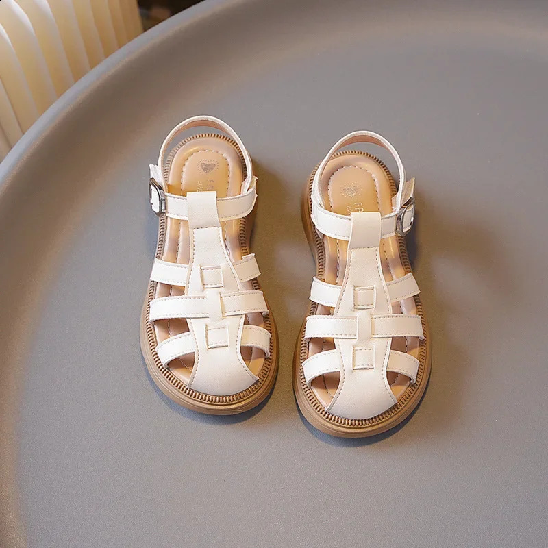 Childrens summer sandals solid color childrens girls shoulder woven style beach shoes fashionable childrens cut flat sandals 250219