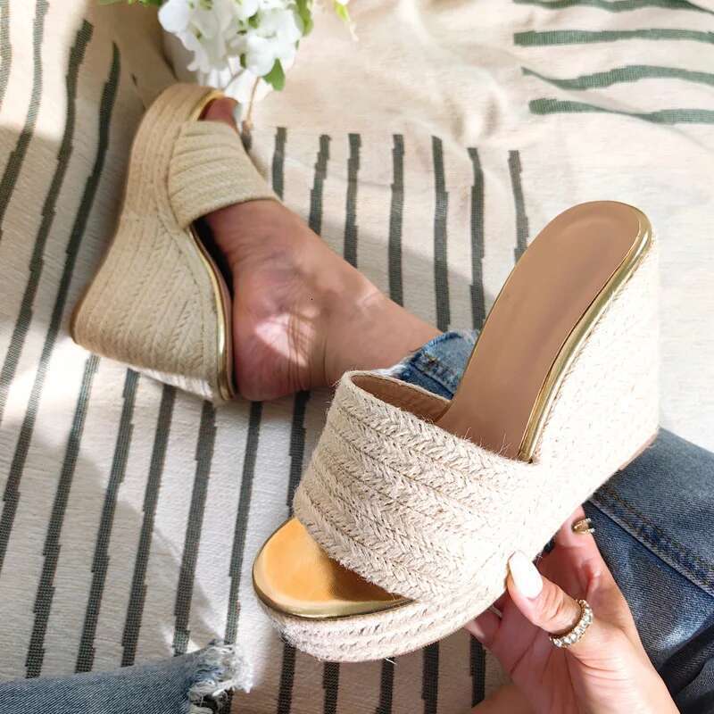 Fashion Open Toe Platform Womens Slippers Straw Rope Weaving Thick Bottom Wedges High Heels Sandals Slides Shoes