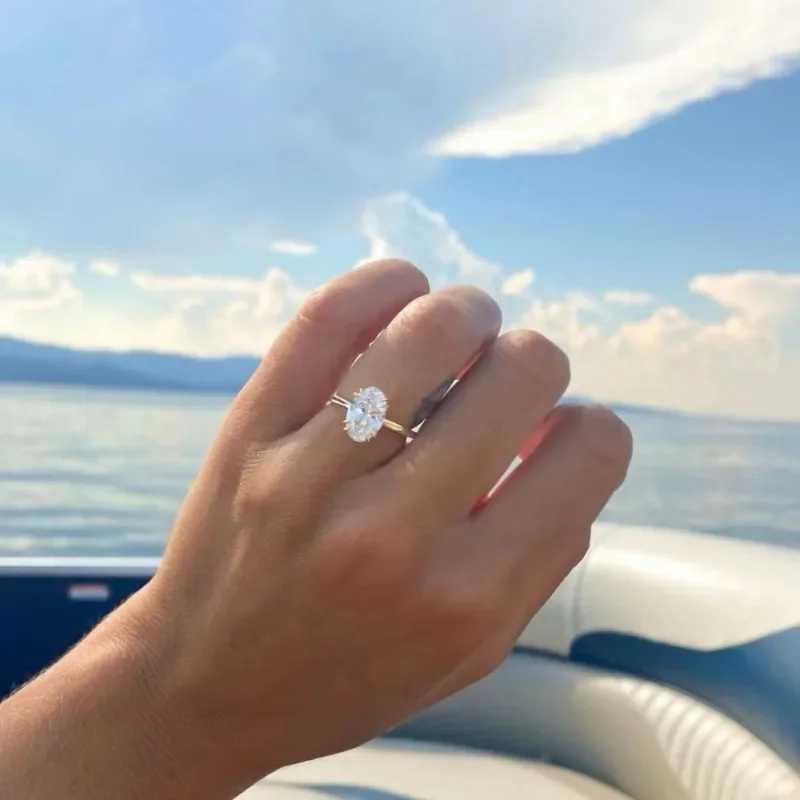 Engagement Rings Oval Cut Solitaire Cubic Zirconia Wedding Promise Rings Womens Wedding RingsXJ250219