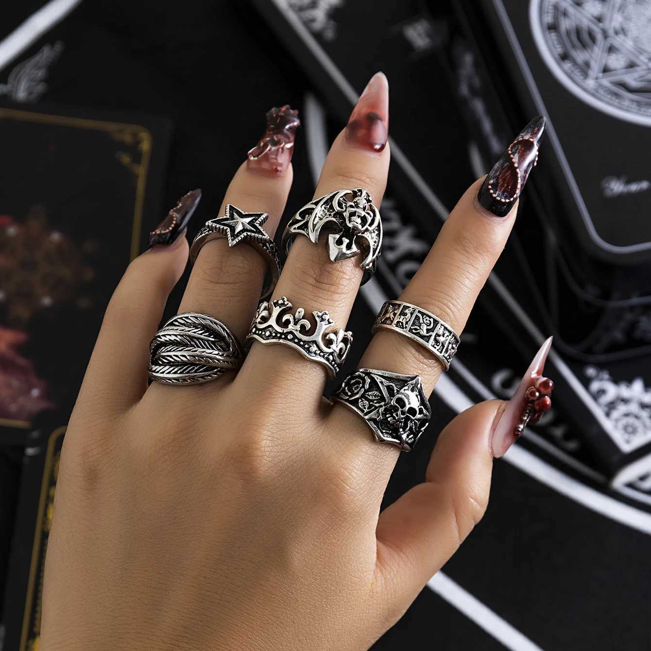 KunJoe 6pcs/set Halloween Jewelry Gothic Metal Skull Head Five Point Star Ring for Men Punk Silver Color Rings Party GiftXJ250219