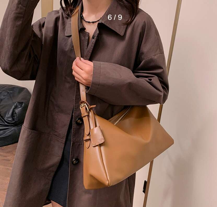 Female Armpit Cowhide Handbag, Shoulder Bag, High-Quality