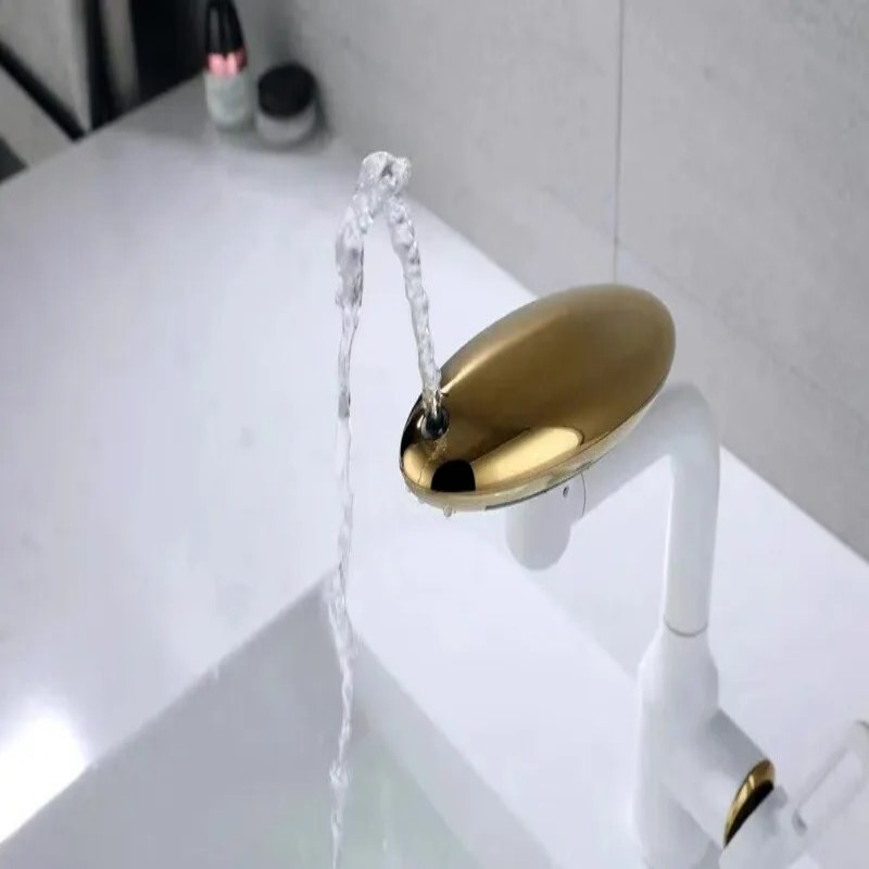 Bathroom Sink Faucets Multi Function Waterfall Basin Faucet 4-mode Flow Type Spray 360 ° Rotation Single Cooling