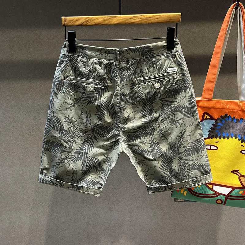 Men's Shorts 2024 new camouflage printed casual cargo shorts for mens summer loose and fashionable beach cut pants z250219
