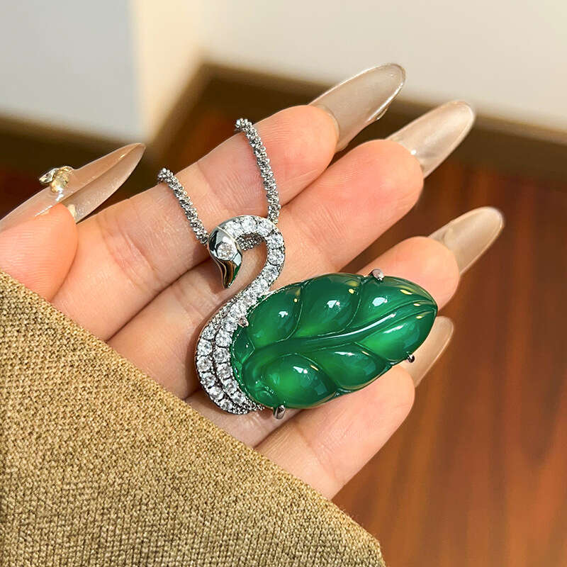 New jewelry necklace with natural full imperial green chalcedony swan shaped gold branches, jade leaves, collarbone chain for high-end women