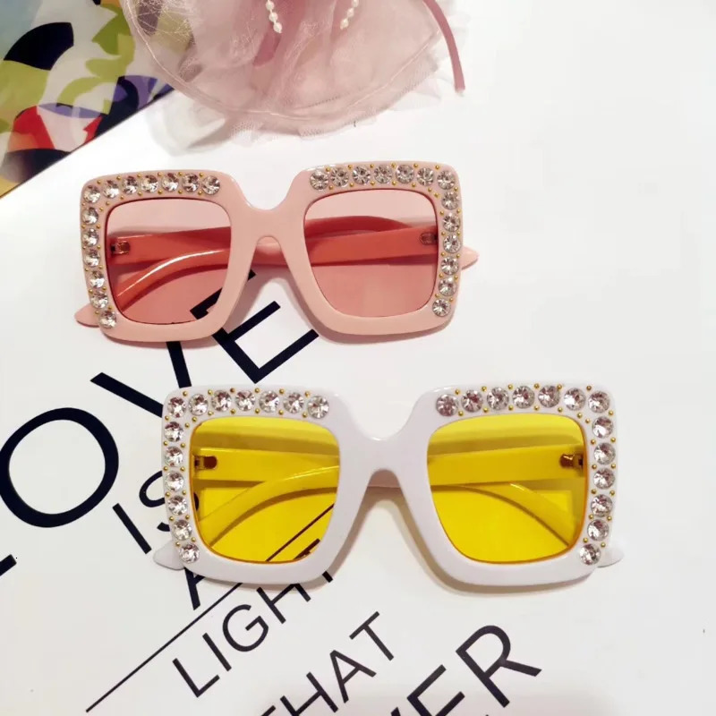 Oversize Diamond Sunglasses Kids UV400 Sun Glasses Big Frame Goggle Baby Boys Girls Lovely Sunglass Oculos Eyeglasses 250218