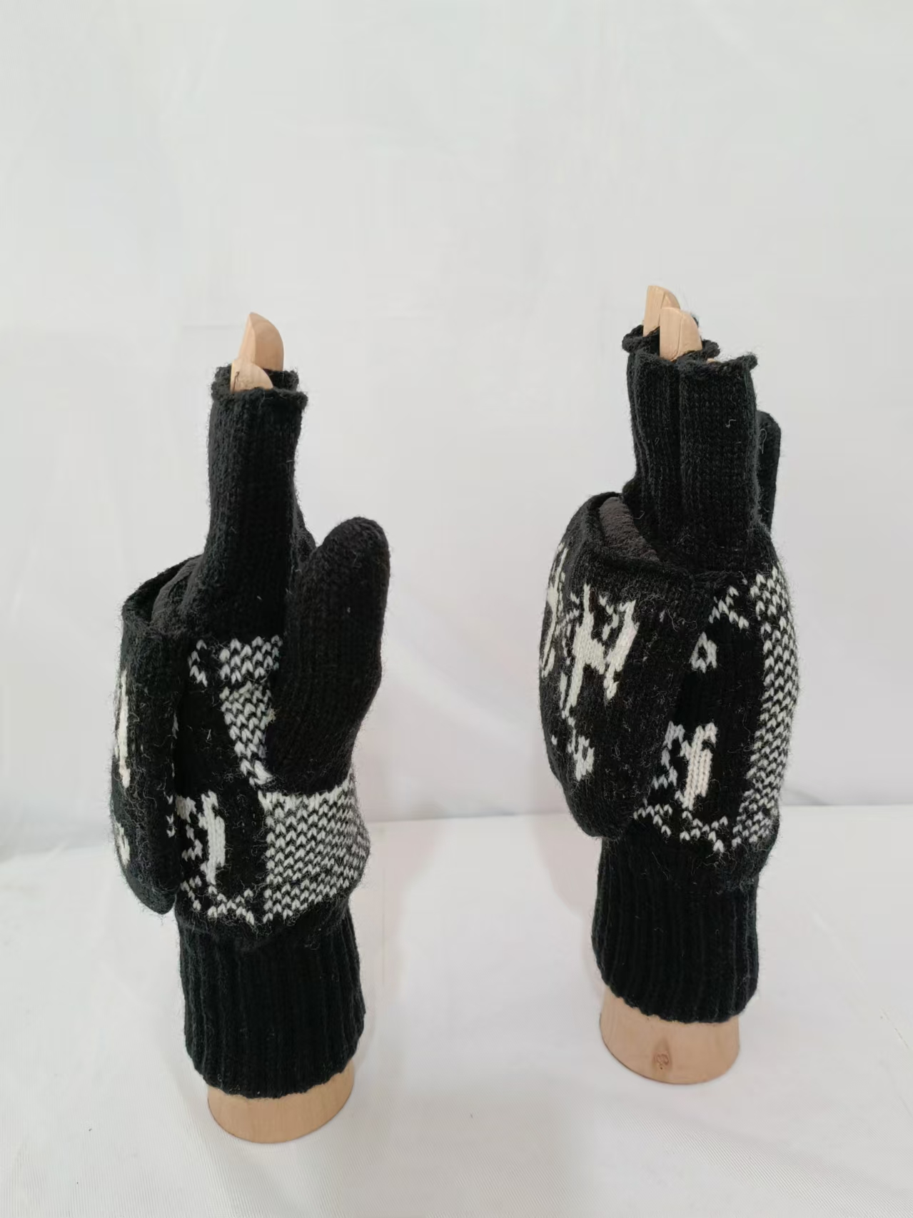 Unisex Half Finger Padded Covered Jacquard Warm Acrylic Knit Gloves XYS004