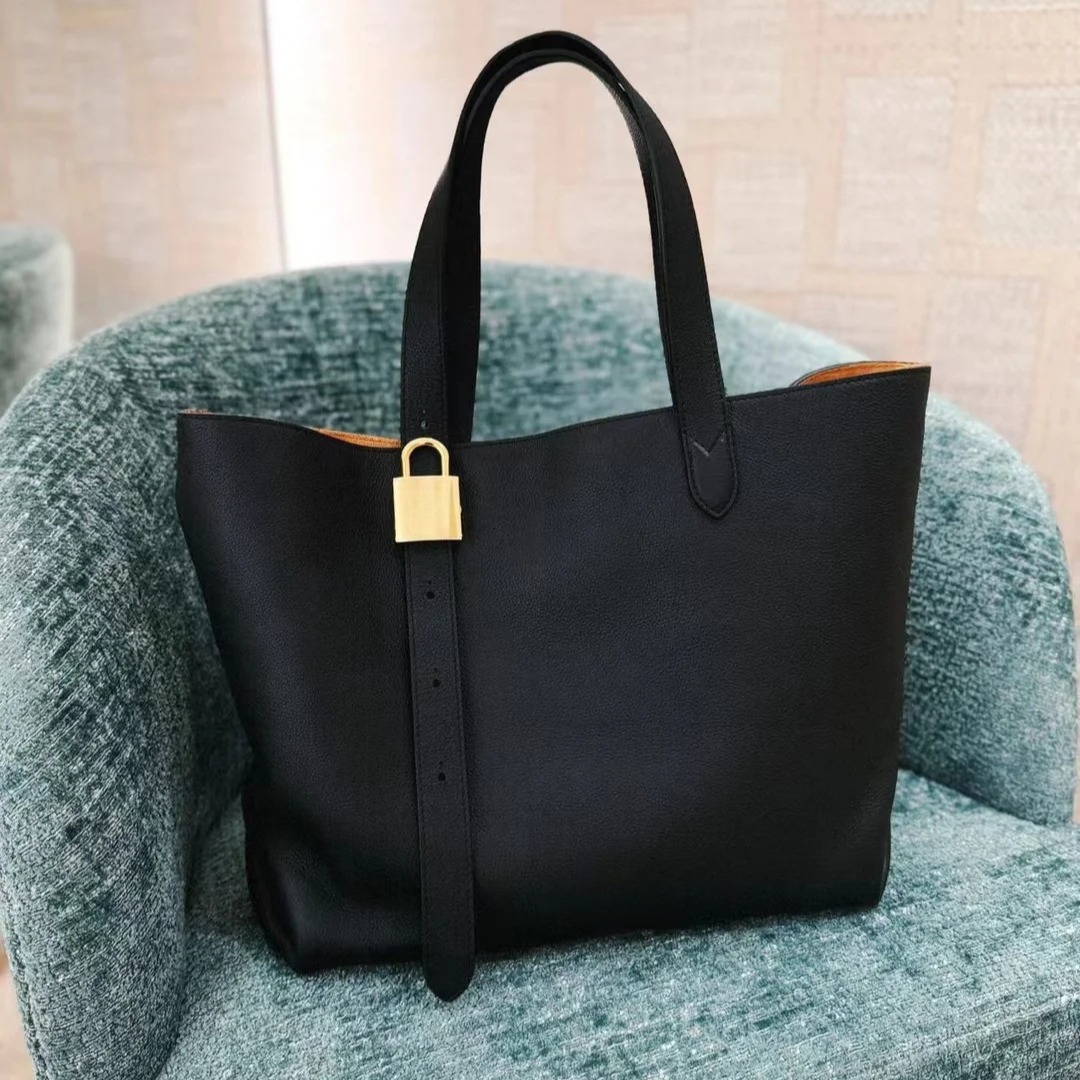 Real Cow Leather Shoulder Bags With Wallet Inside Key Lock Sling Bag Large Capacity Outdoor Travel Purses And Handbags Women Totes M25341 M25342 M25343 2025 New 3085