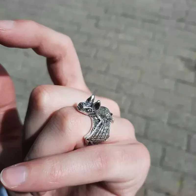 Halloween Vintage Bat Design Wing Rings for Women Men Adjustable Opening Punk Rings Party Cosplay Jewelry GiftsXJ250219