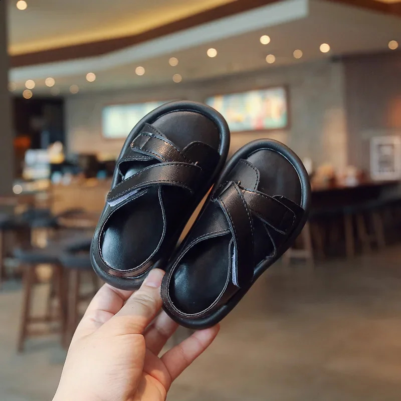 Summer Lightweight Sandals Baby Girl Shoes Solid Leather Breathable Boys Casual Kids Sport Teens Sandals Children Sneaker H05051 250219