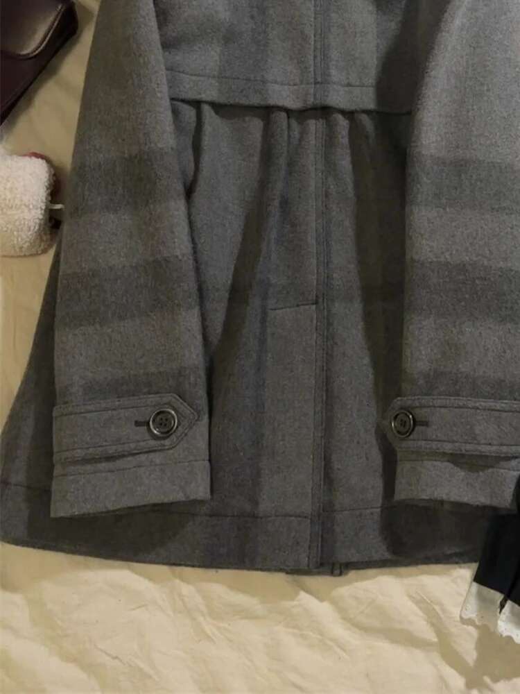 Casual Wool Short Overcoats Women Design Elegant Korean Fashion Y2k Jacket Office Lady Striped Thin Dress Coats Outfits Autumn
