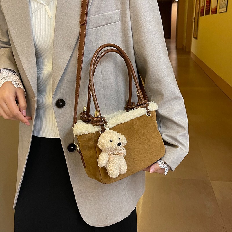 Suede handbag women in autumn and winter 2025, new plush crossbody for leisure, popular bucket bag this year #swissmilitary