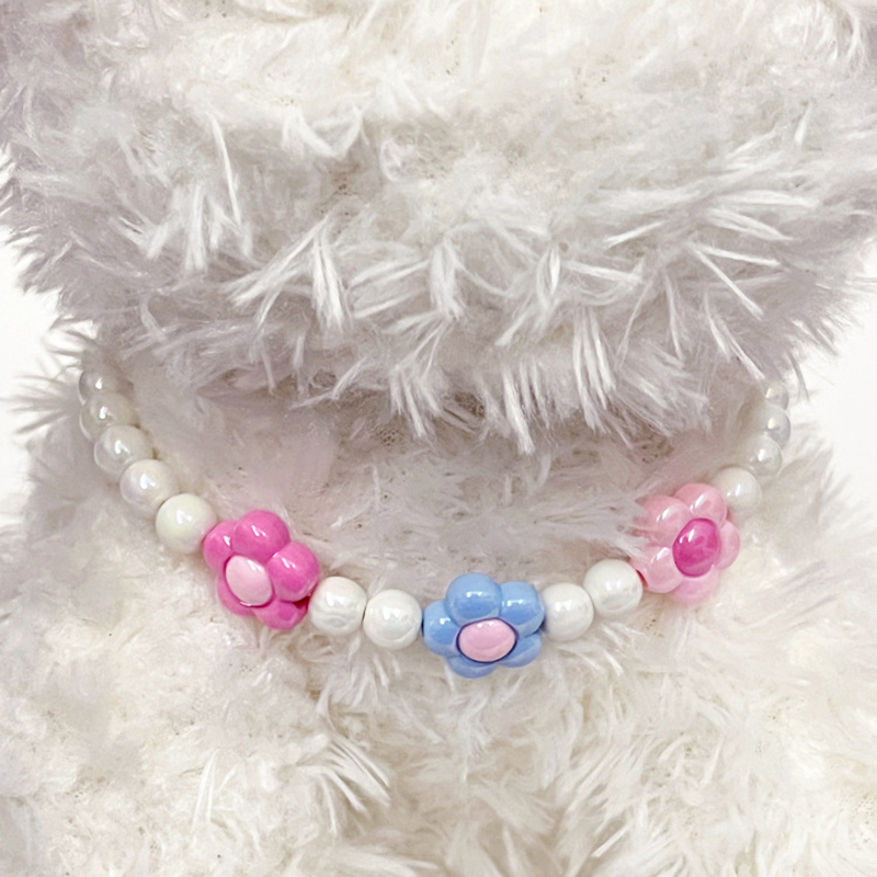 Fashion Pearl Dog Necklace with 3 Two-color Flower Decorations, Exquisite Cat Dog Neck Decoration Necklace for Small Medium Dogs Chihuahua Pet Necklac