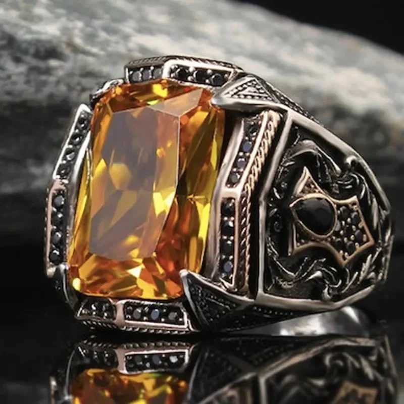 Classic Retro Rainbow Men Rings Silver Color Carving Pattern Signet Steampunk Rings for Men Birhday Gift Party Gothic JewelryXJ250219