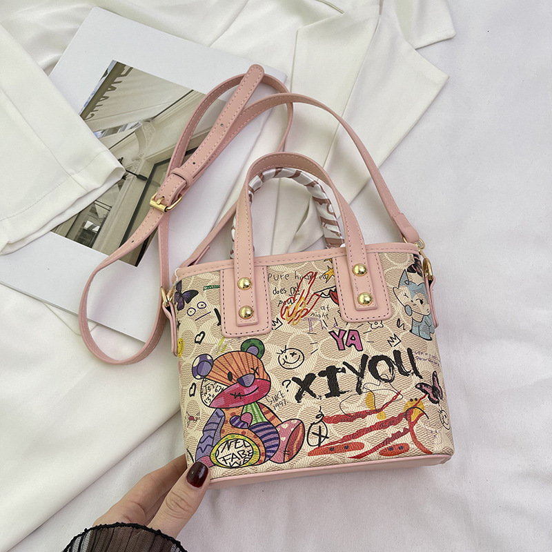 Graffiti Bear Collection 2025 Early Spring New Cartoon Single Shoulder Large Capacity Women's Handheld Crossbody Bag #swissmilitary