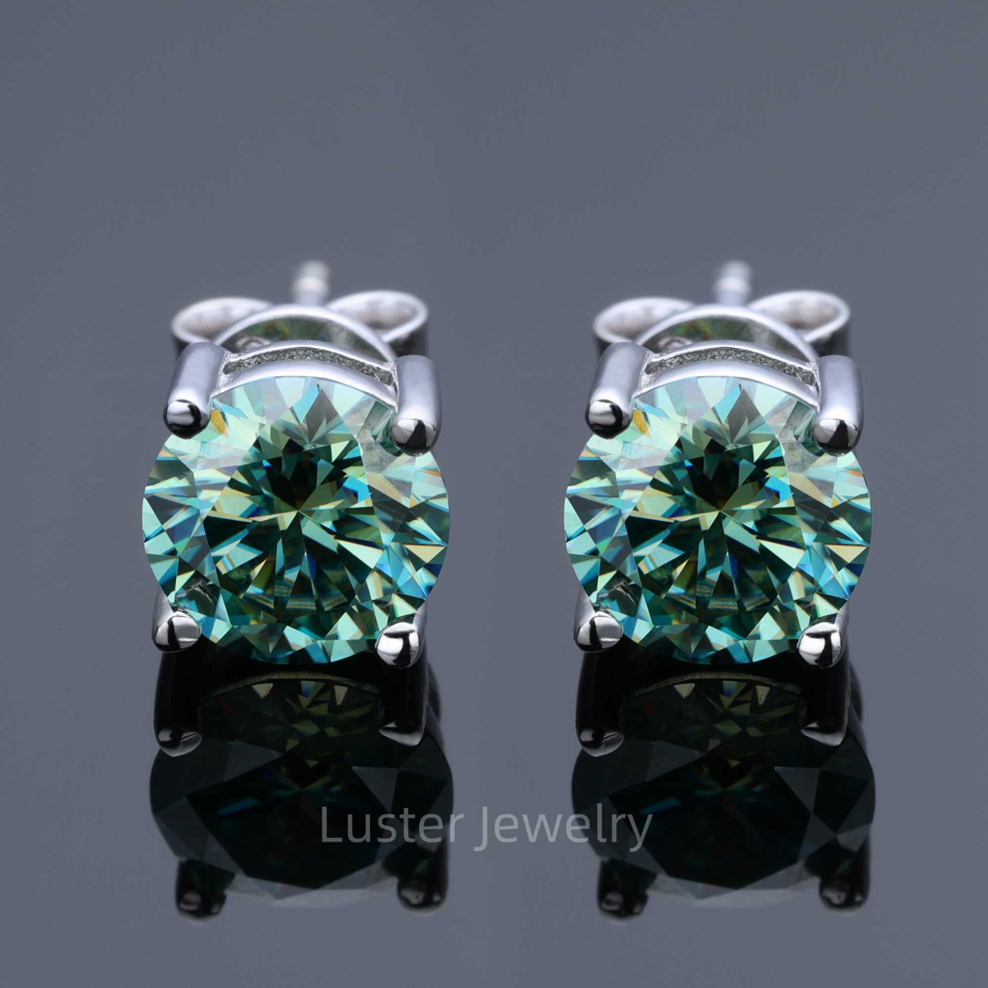 Luster Solitaire 6.5mm Round VVS Green Moissanite Fashion Jewelry High Quality 925 Silver Women Moissanite Stud Earring for Girl