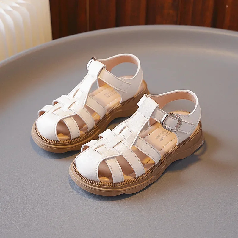 Childrens summer sandals solid color childrens girls shoulder woven style beach shoes fashionable childrens cut flat sandals 250219
