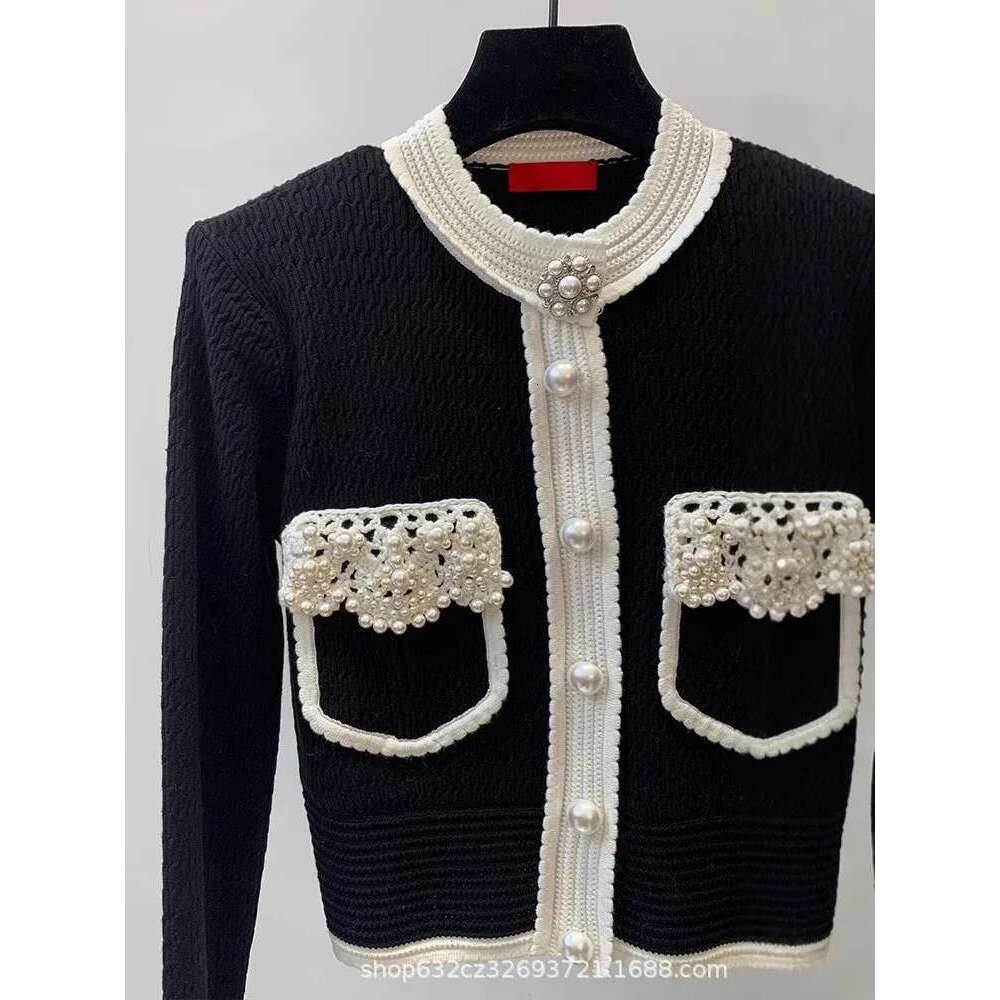 2025 Color Collision Heavy Industry Nail Bead Small Fragrant Style Knitted Cardigan Early Spring Sense Niche Slim Fit