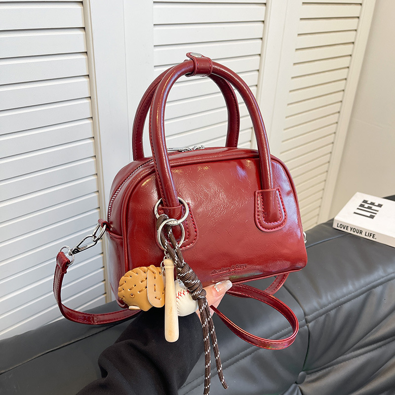 2025 New Fashion Korean Handbag Autumn/Winter Edition Underarm Shoulder Bowling Commuter Versatile Size Bag #swissmilitary