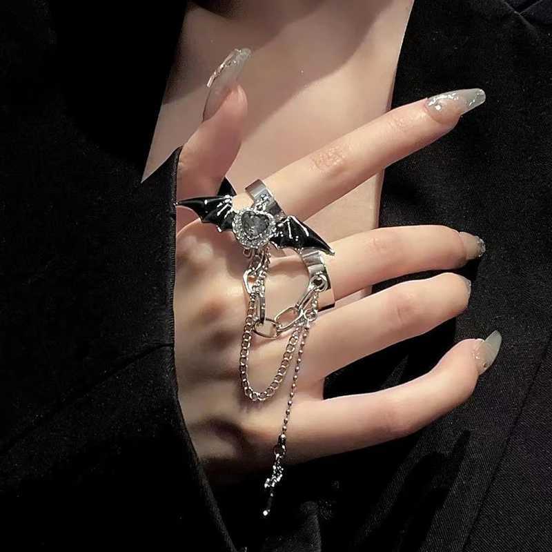 Y2K Little Devil Heart Wing Ring for Women Men Gothic Dark Cross Chain Pendant Love Crystal Opening Two Fingers Fashion JewelryXJ250219