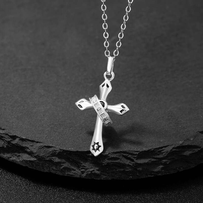 Cross sterg sier necklace with niche design, light hip-hop collarbone chain style, angel guardian pendant