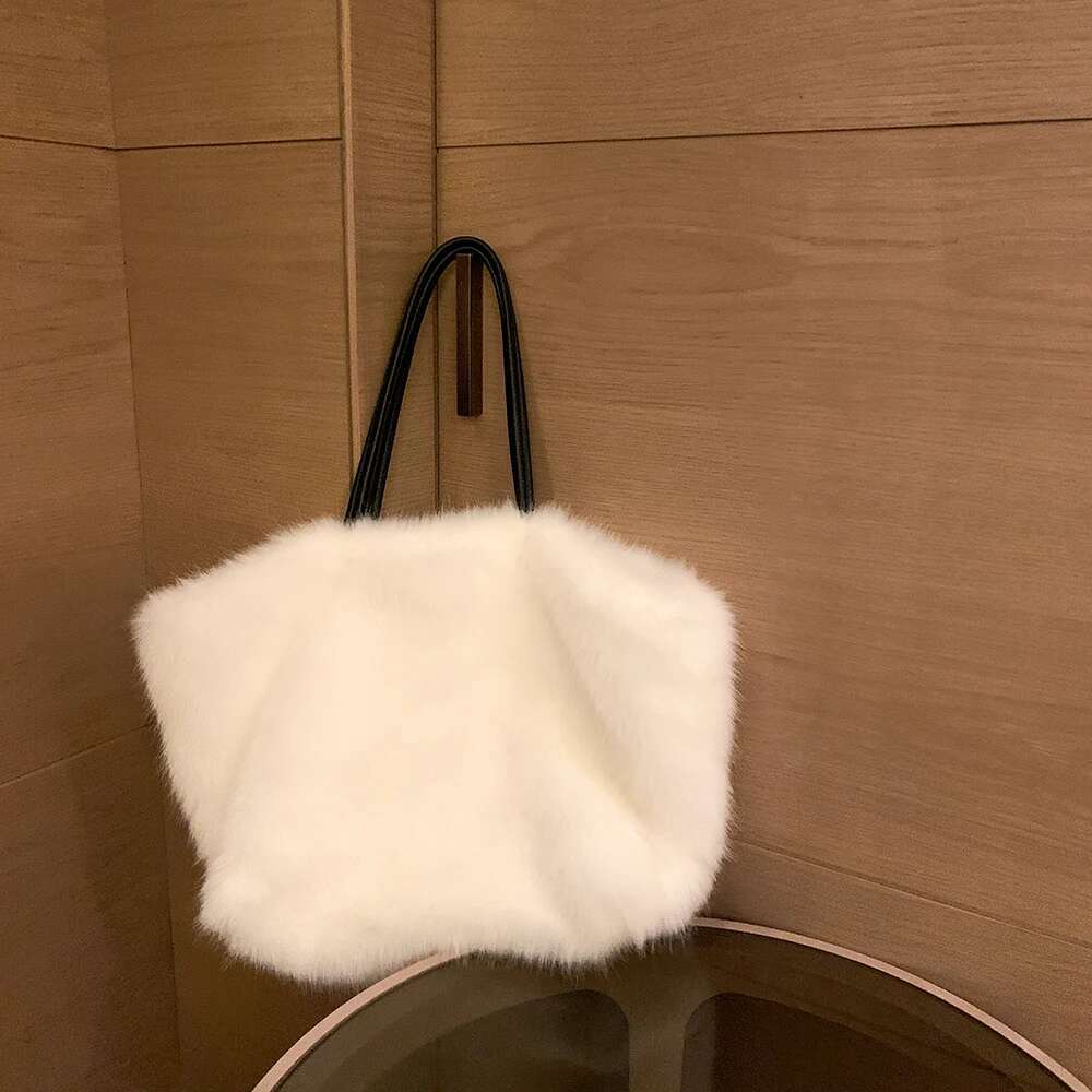 New Women Shoulder Totes Handbag Brand Party Ladies Natural Mink Fur Hand Bags Designer Evening Bag