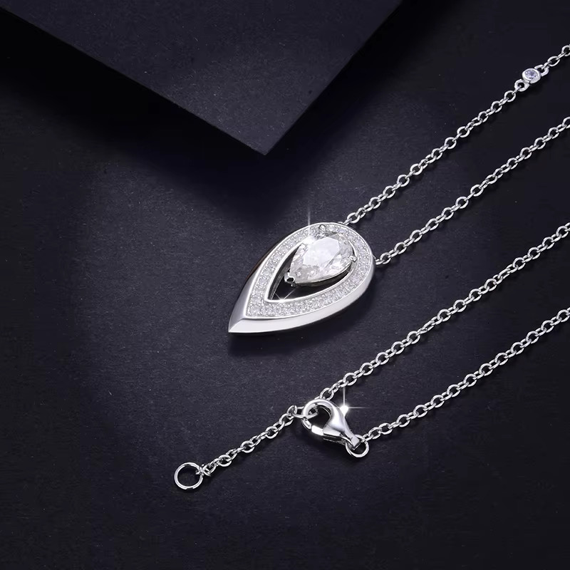 Fashion Jewelry Pendants Sier Water-drop Shaped Moissanite Necklaces