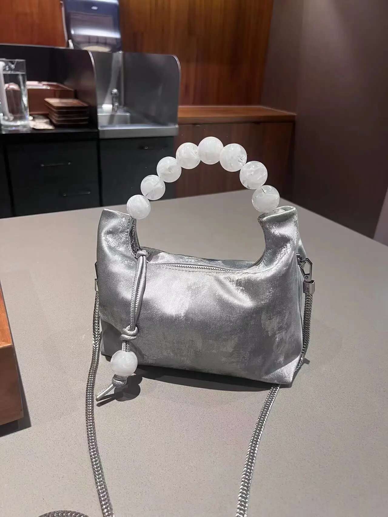 2025 New Chinese Style Genuine Leather Pearl Handbag With Retro Texture Crossbody High-End Bag, Women's Chain Bagfd24836794