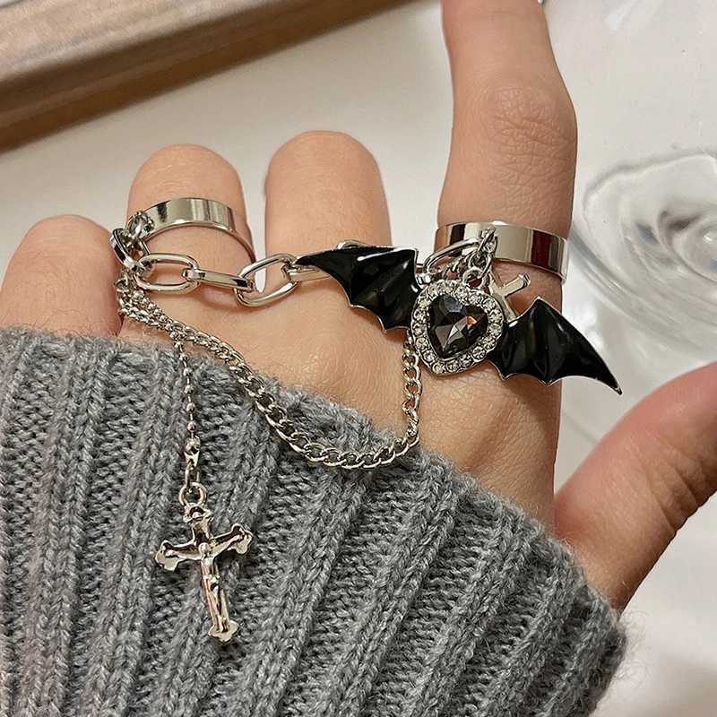 Y2K Little Devil Heart Wing Ring for Women Men Gothic Dark Cross Chain Pendant Love Crystal Opening Two Fingers Fashion JewelryXJ250219