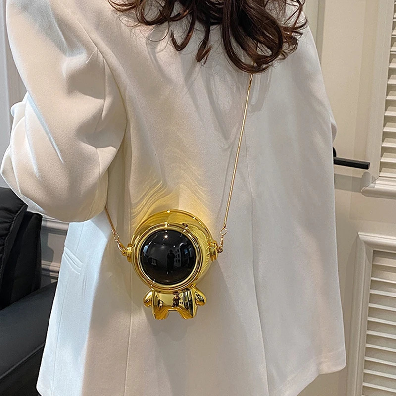 Creative Astronaut Shoulder Bag Fashion Exquisite Space Gift Bag Personalized Acrylic Long Chain Silver Gold Lady Mini Bag 250218