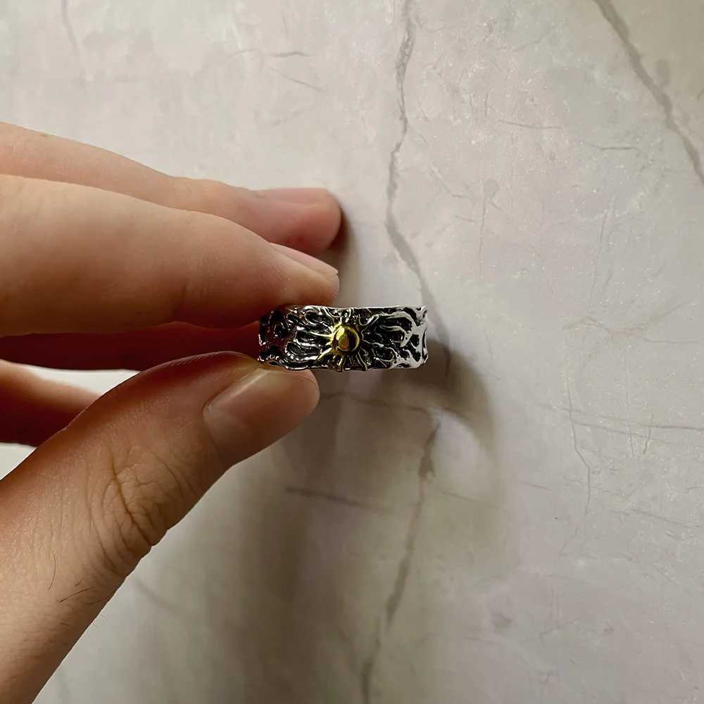 Retro Golden Sun Ring For Men SIlver Color Punk Gothic Trendy Open Ring Handmade Designer Jewelry Unisex Accessories Lovers GiftXJ250219