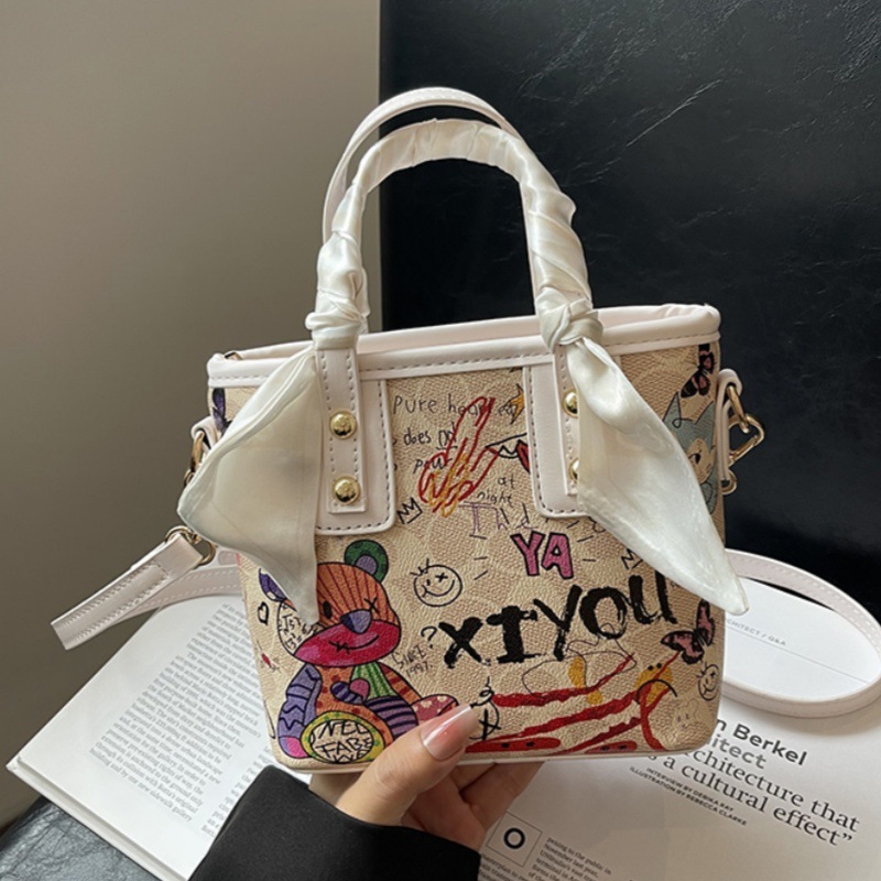 Graffiti Bear Collection 2025 Early Spring New Cartoon Single Shoulder Large Capacity Women's Handheld Crossbody Bag #swissmilitary