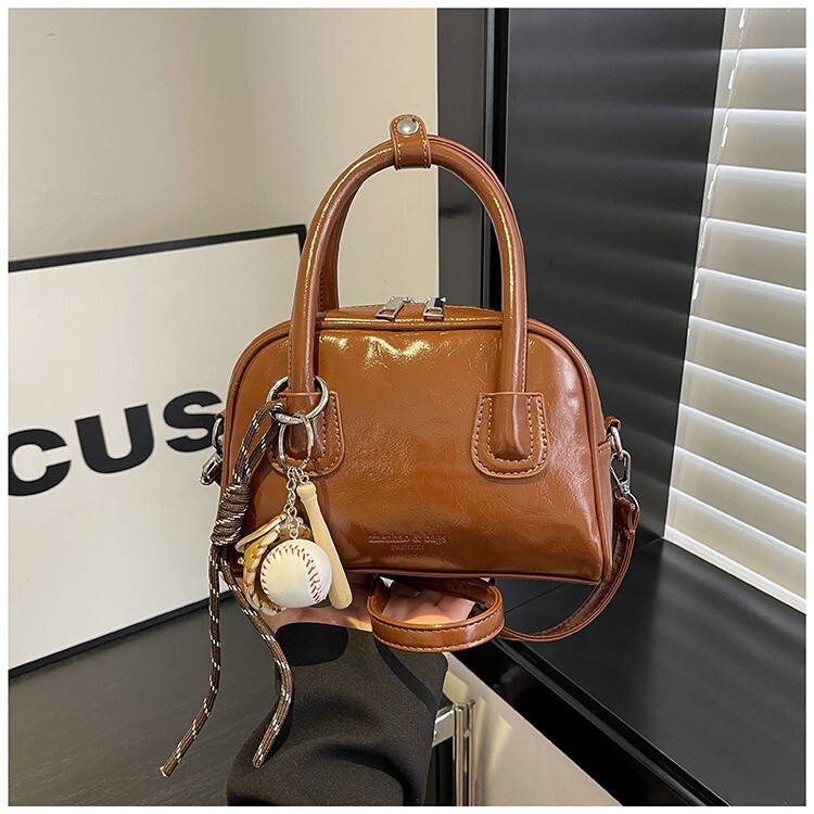 2025 New Fashion Korean Handbag Autumn/Winter Edition Underarm Shoulder Bowling Commuter Versatile Size Bag #swissmilitary