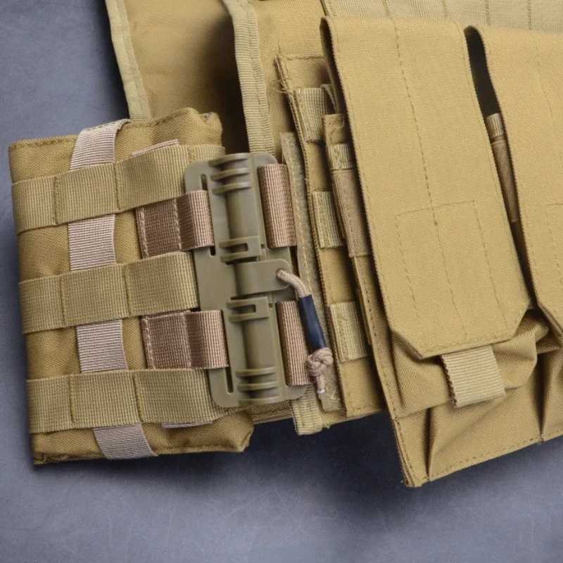 1PCS Tactical Vest Quick Release Buckle Kit Universal Airsoft Vest Quick Removal Buckle Set Hunting AccessoriesXJ250219