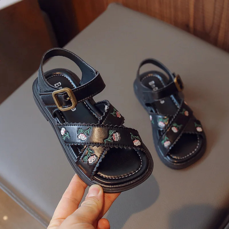 Girls Sandals Summer Embroidered Flowers Baby Girl Casual Beach Shoes Big Kids Princess Sandals Ethnic Style Sweet 250219