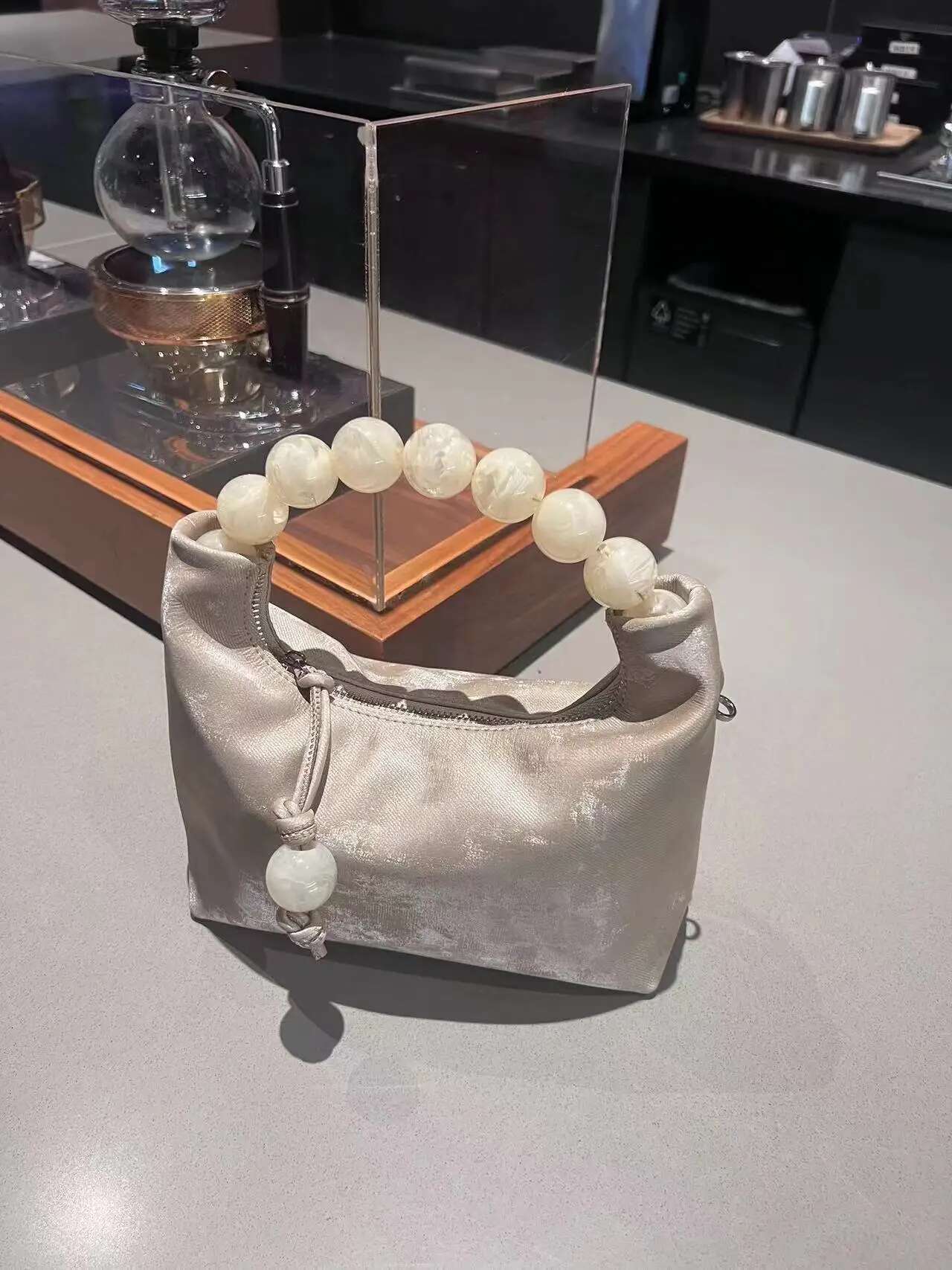 2025 New Chinese Style Genuine Leather Pearl Handbag With Retro Texture Crossbody High-End Bag, Women's Chain Bagfd24836794