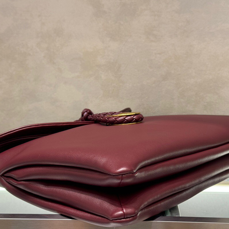 Elegant Temperament Liberta Clutch Designer Handbag Women Bags Genuine Leather Exquisite Banquet Bag Ladie Purse Magnetic Closure Lady Wallet