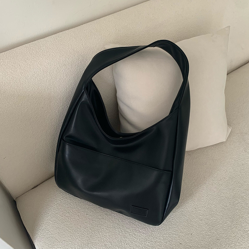 Large capacity for women 2025 new autumn and winter soft leather bucket commuting tote bag, college student class shoulder bag #swissmilitary