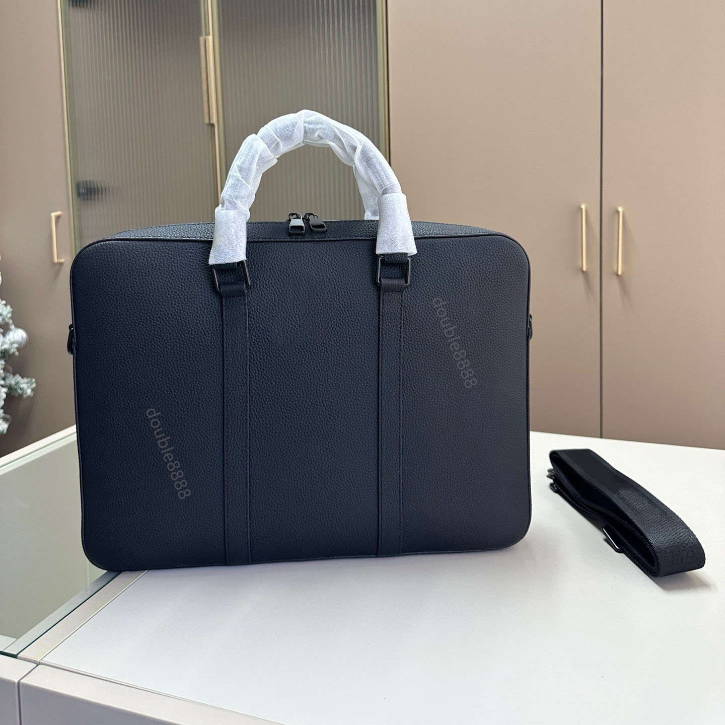 Designers Man's genuine leather Briefcase classic Business Totes Casual Luxury cowhide Messenger Travel Bag Black Shoulder Bag Commuter package Work bag Laptop Bag