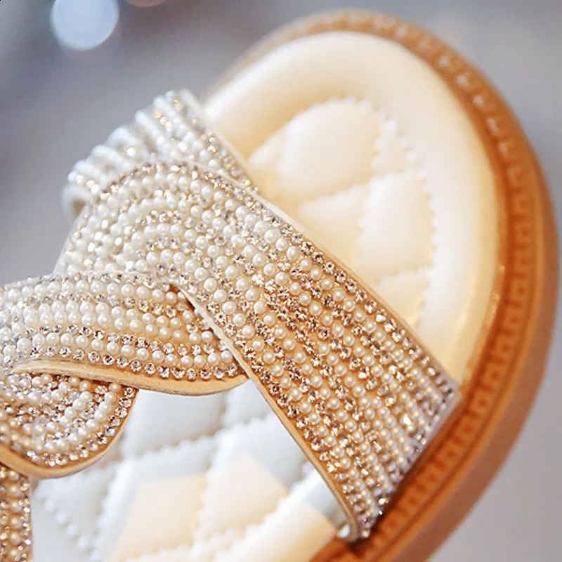 Girls Sandals Fashion Pearls Cute Bow Summer Princess Shoes Soft Flats Rhinestone Children Beach Kids Footwear Size 23-36 H06134 250219