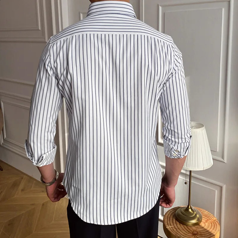 Casual Stripe Shirt Retro Shirt Dress Camisa Masculina Social Italian Spring British Style Men Long Sleeve Striped Shirt 250214
